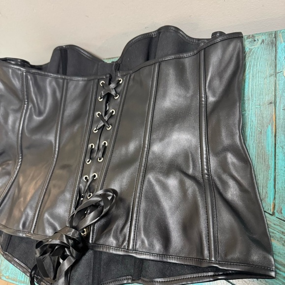 Faux Leather Corset Sexy Clubwear Bustier Hot Lingerie Zipper Front - Picture 9 of 10
